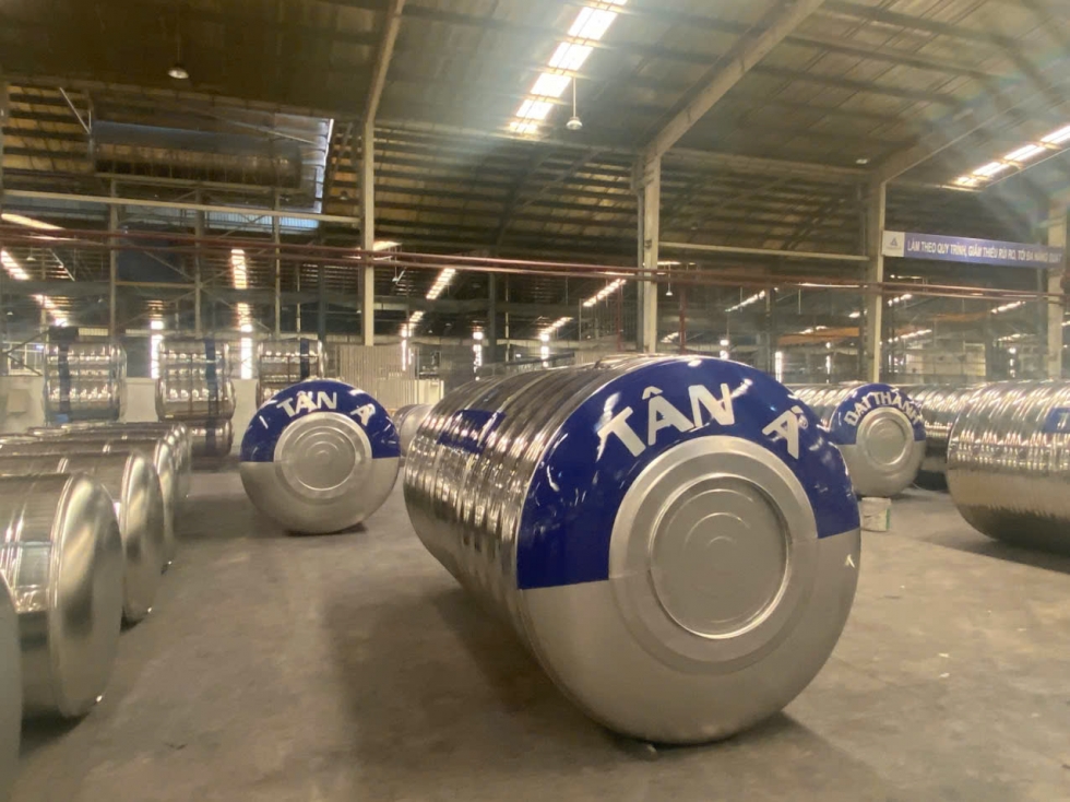 bon nuoc inox cong nghiep tan a dai thanh