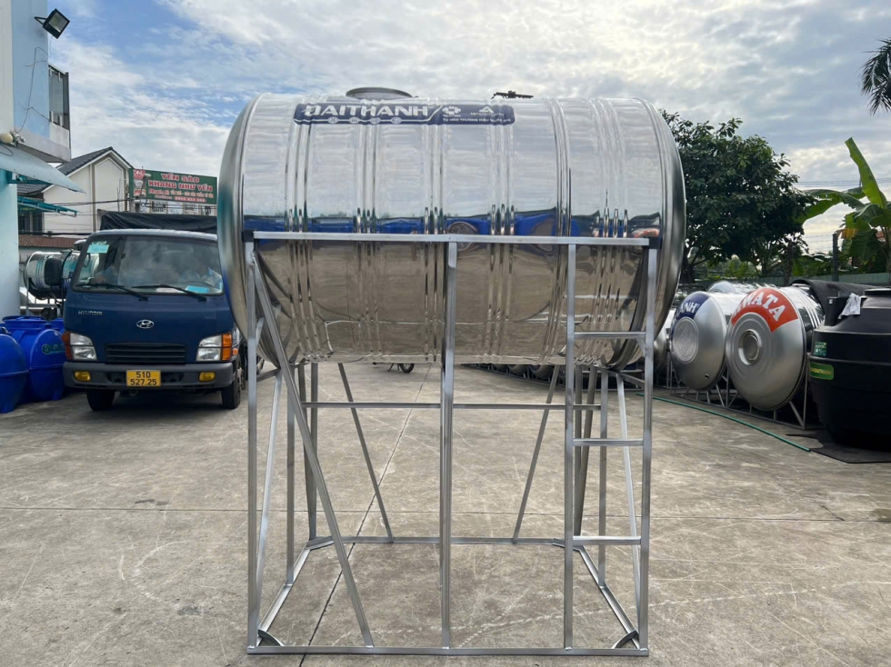 bon nuoc dai thanh chan cao